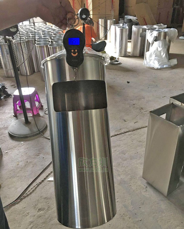 上海不銹鋼座地?zé)熁彝白愫裾娌膶?shí)料，確保質(zhì)量統(tǒng)一